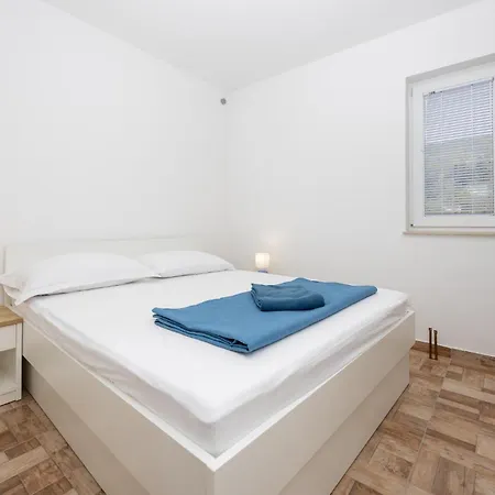 Apartment Amazing In With Kitchen Imotski