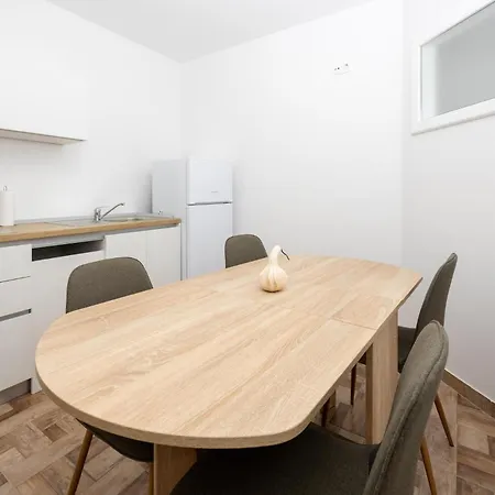 Amazing In With Kitchen Imotski
