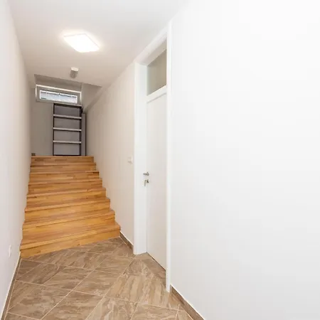 Apartment Amazing In With Kitchen *